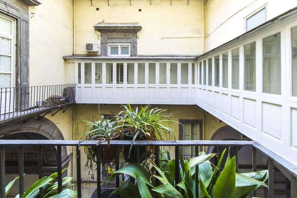 Residenza Principe Di Carafa Hotel Наполи Екстериор снимка