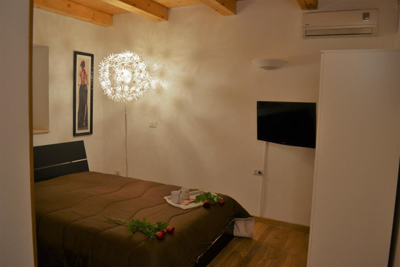 Residenza Principe Di Carafa Hotel Наполи Екстериор снимка